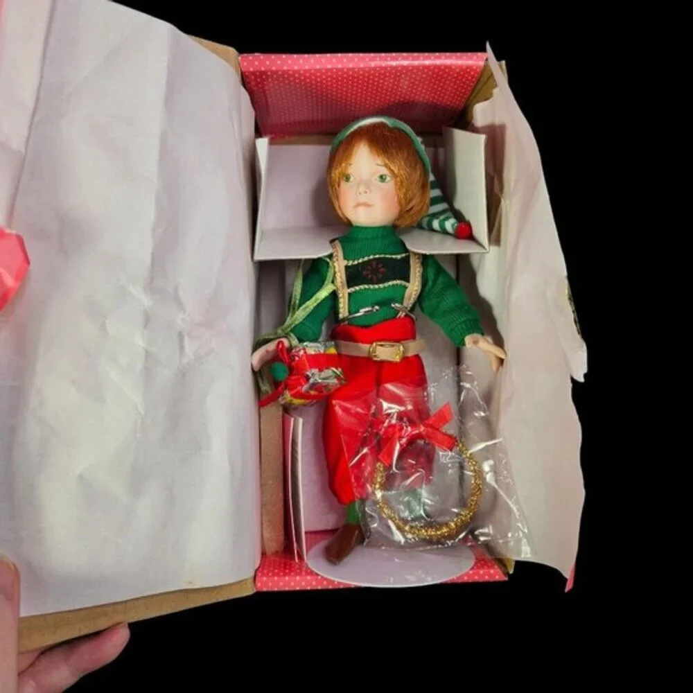 Paradise Galleries Santas Elf Doll With‎ Accessories and Box Christmas Decor